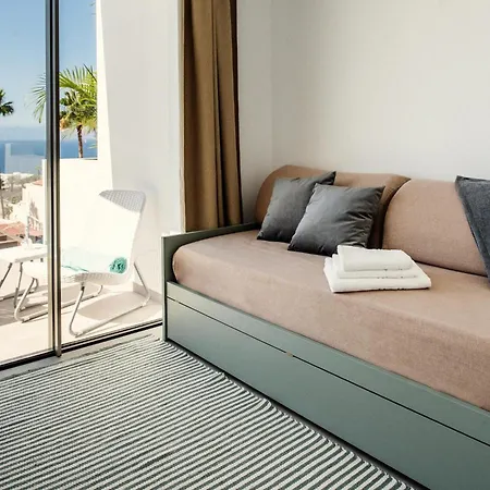 Villa Eden - Seaviews, Large Terrace & Private Heated Pool Costa Adeje (Tenerife)